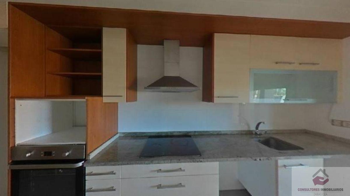 For sale of flat in Zaragoza