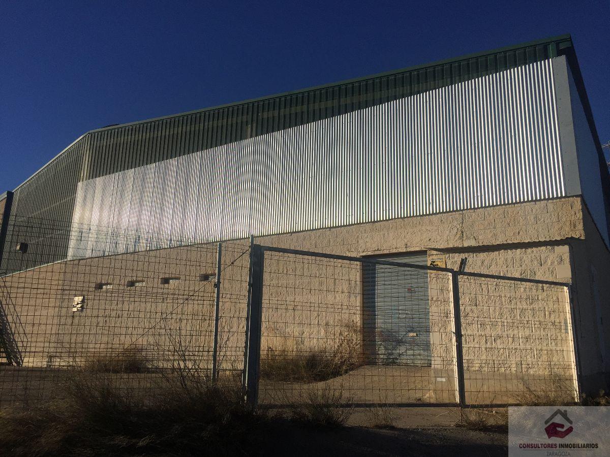 Venta de nave industrial en Zuera