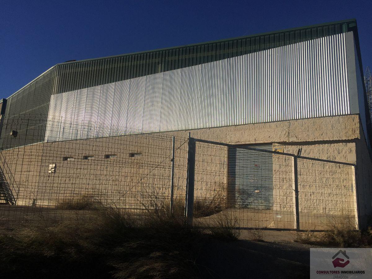 For sale of industrial plant/warehouse in Zuera