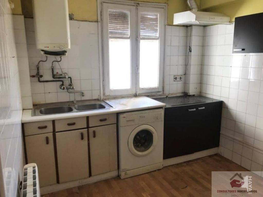 For sale of flat in Zaragoza