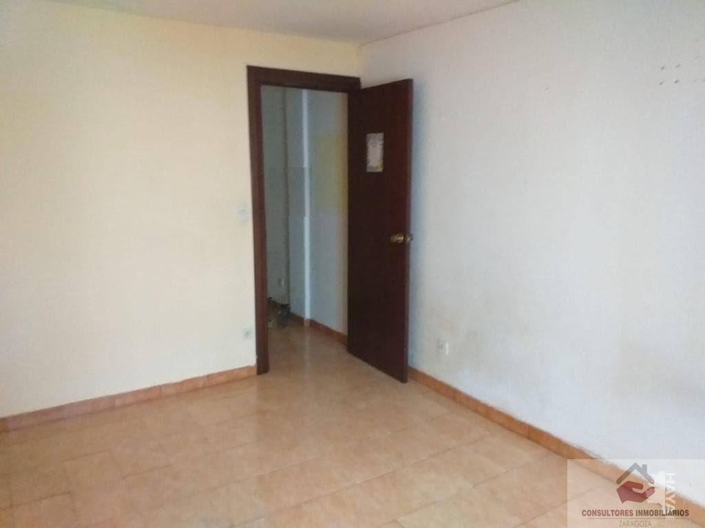 For sale of flat in Zaragoza