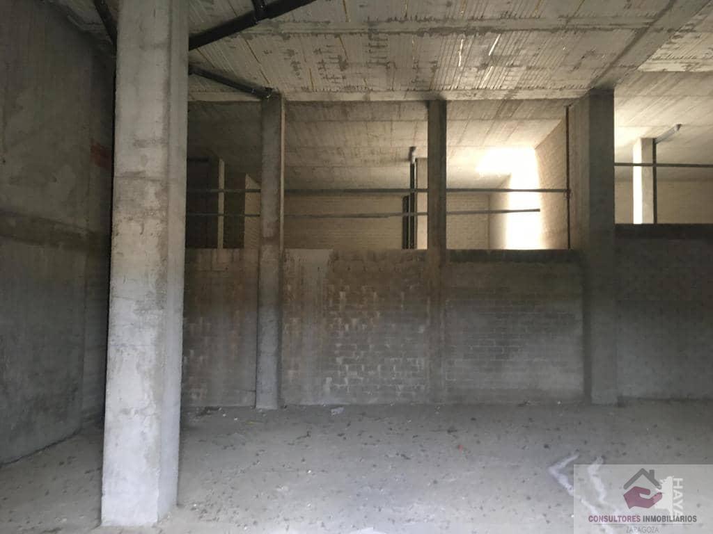 Venta de local comercial en Cuarte de Huerva