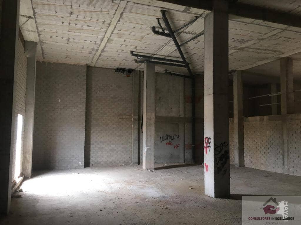 Venta de local comercial en Cuarte de Huerva