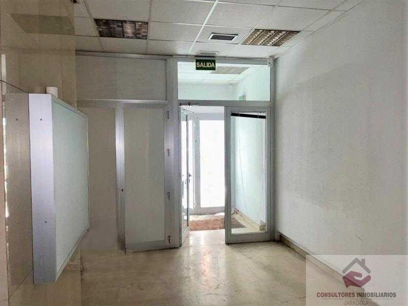 For sale of commercial in Zaragoza