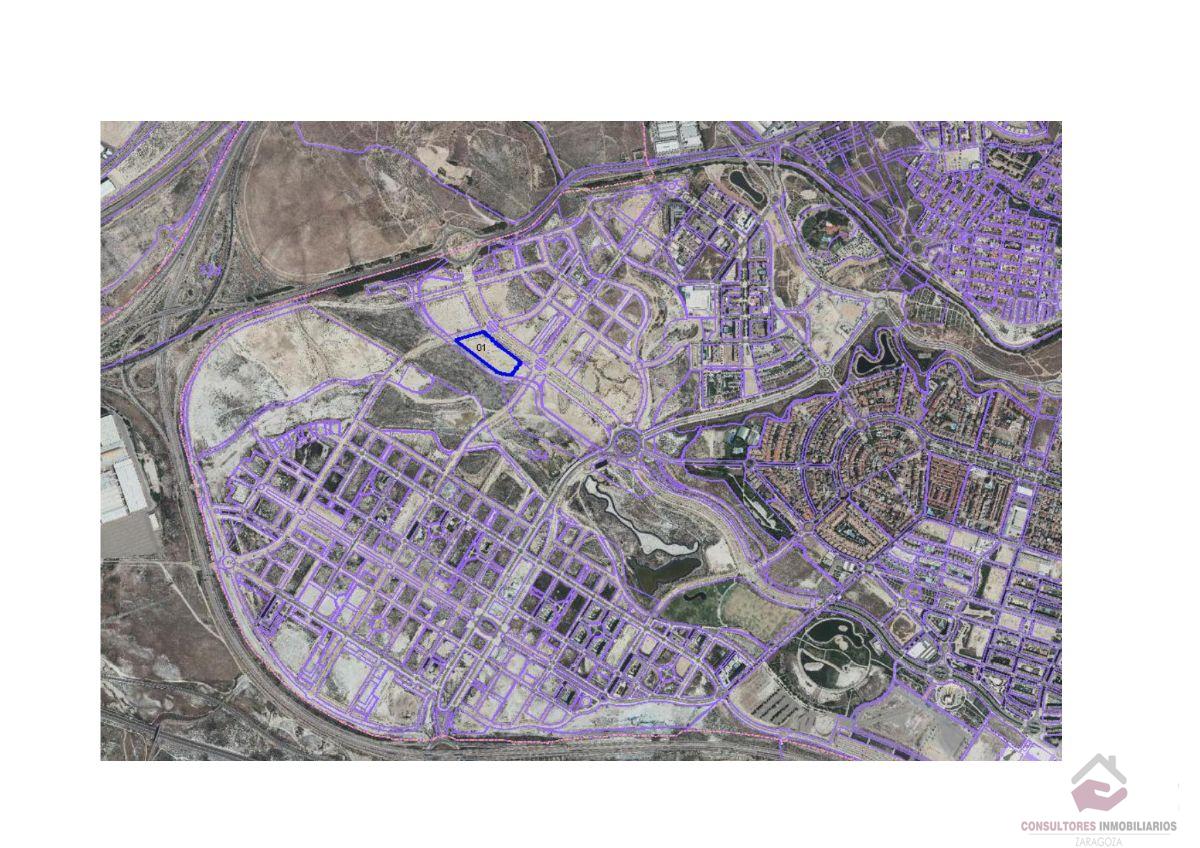 For sale of land in Zaragoza