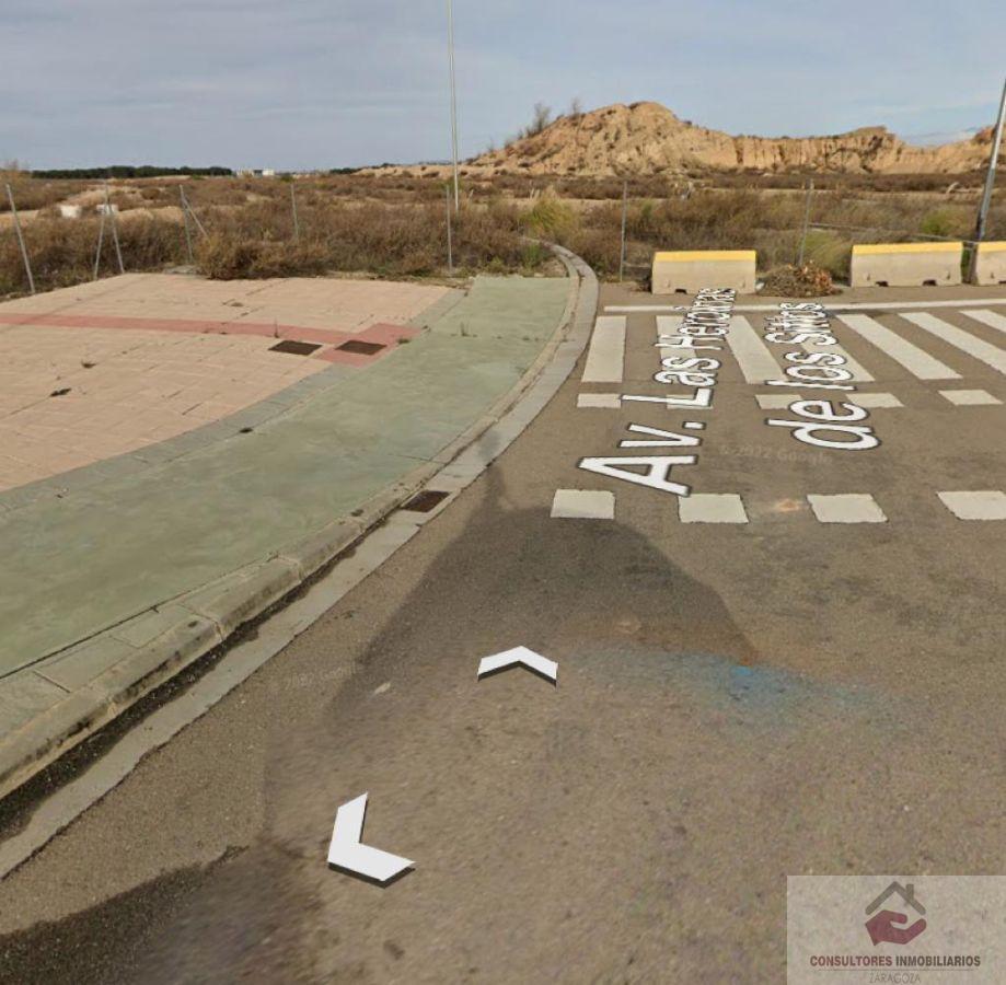 For sale of land in Zaragoza