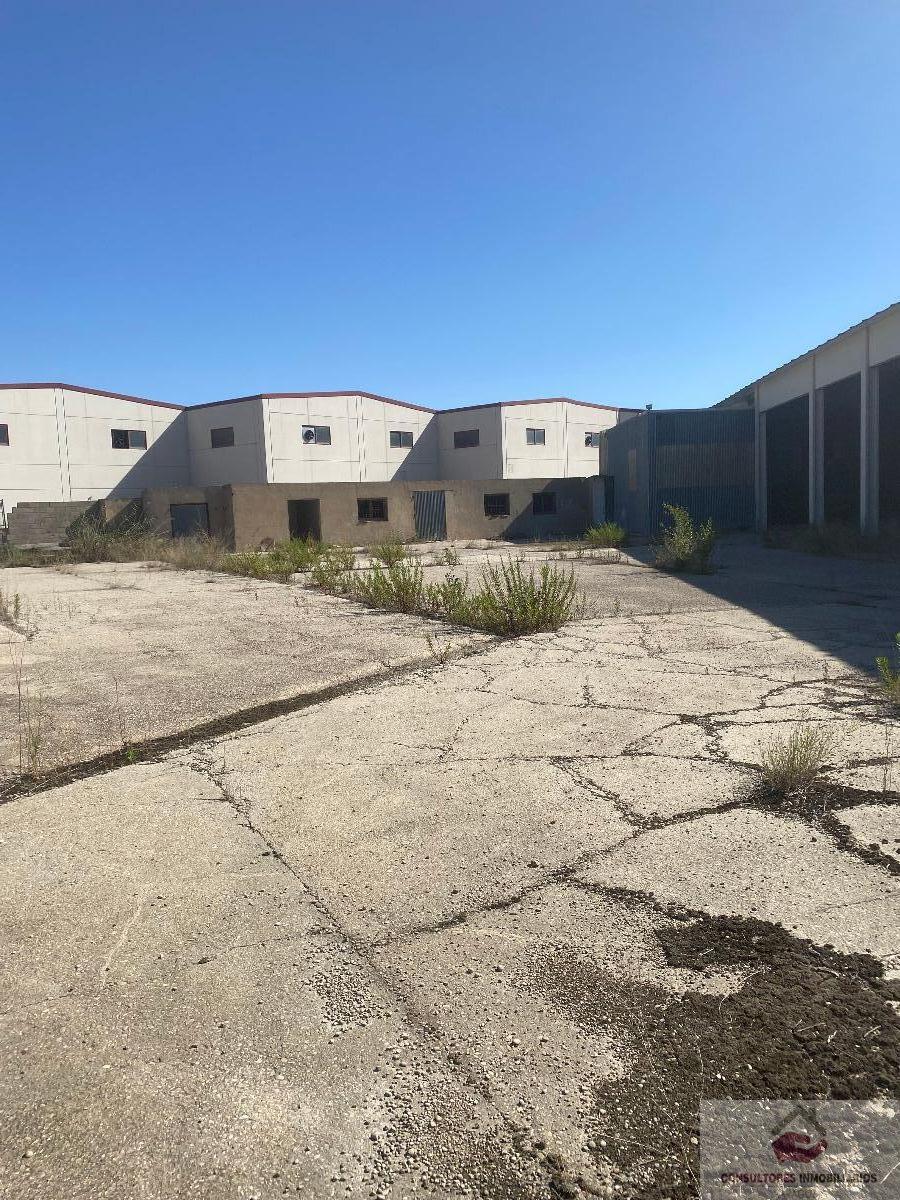 Venta de nave industrial en Alcañiz