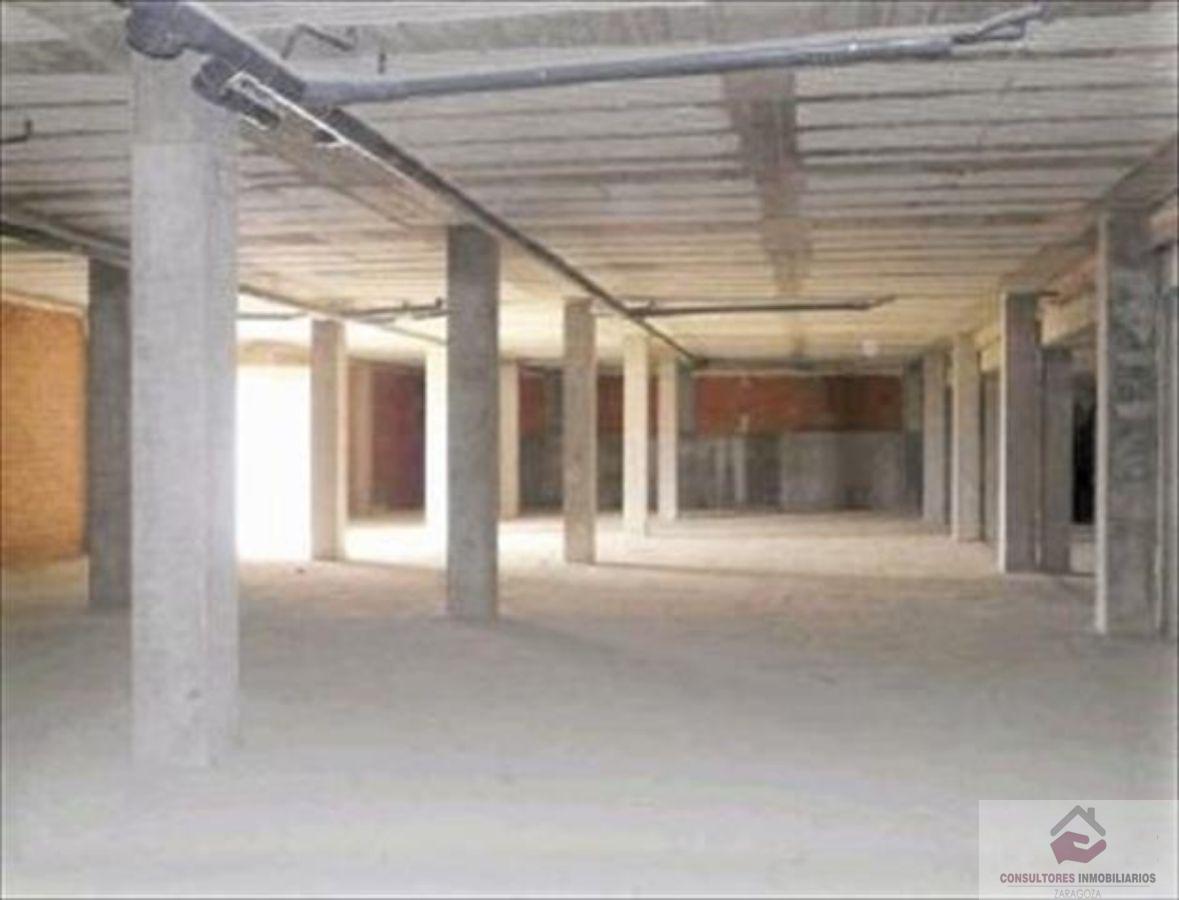 For sale of commercial in La Muela