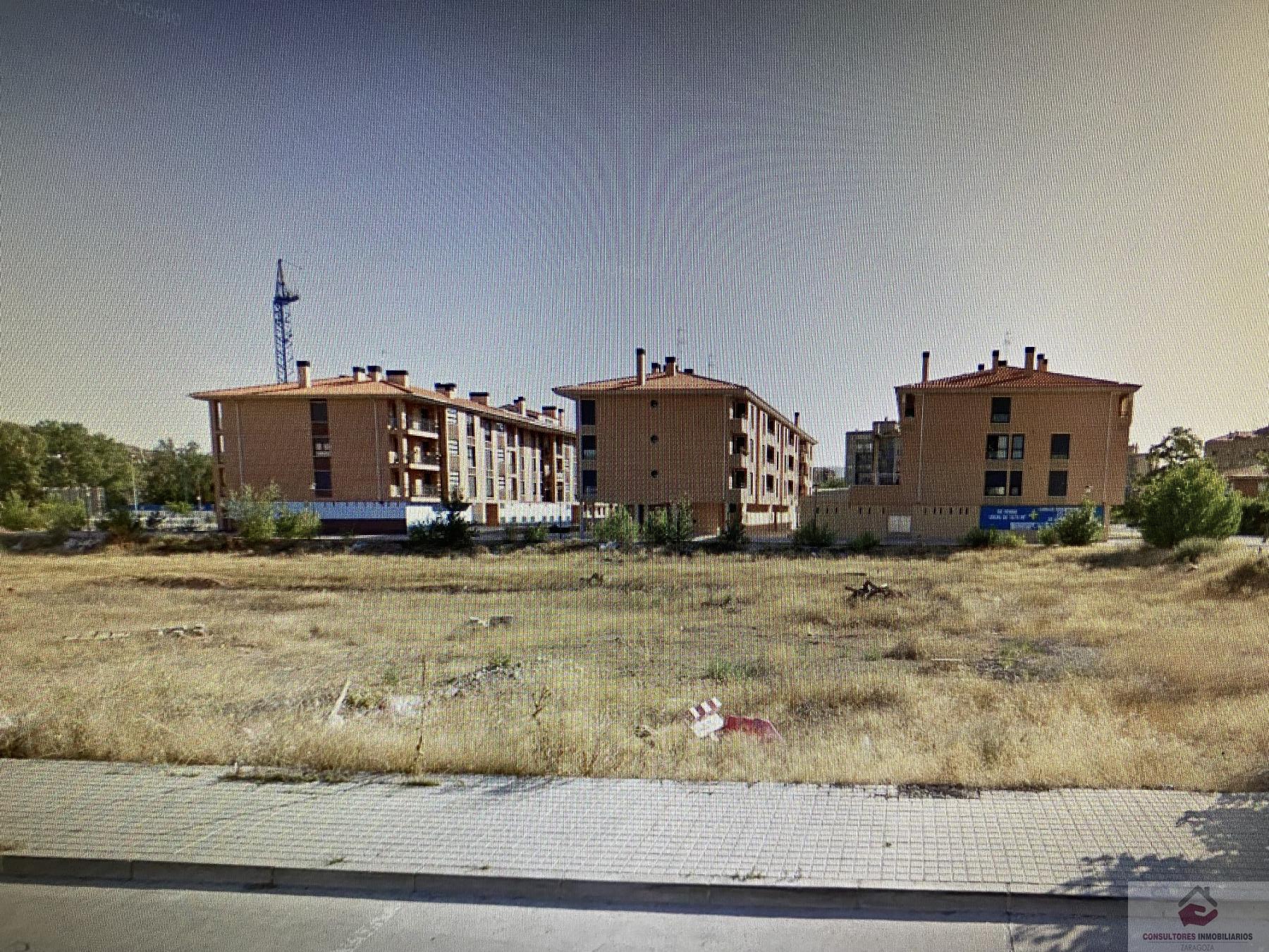 For sale of land in CALATAYUD