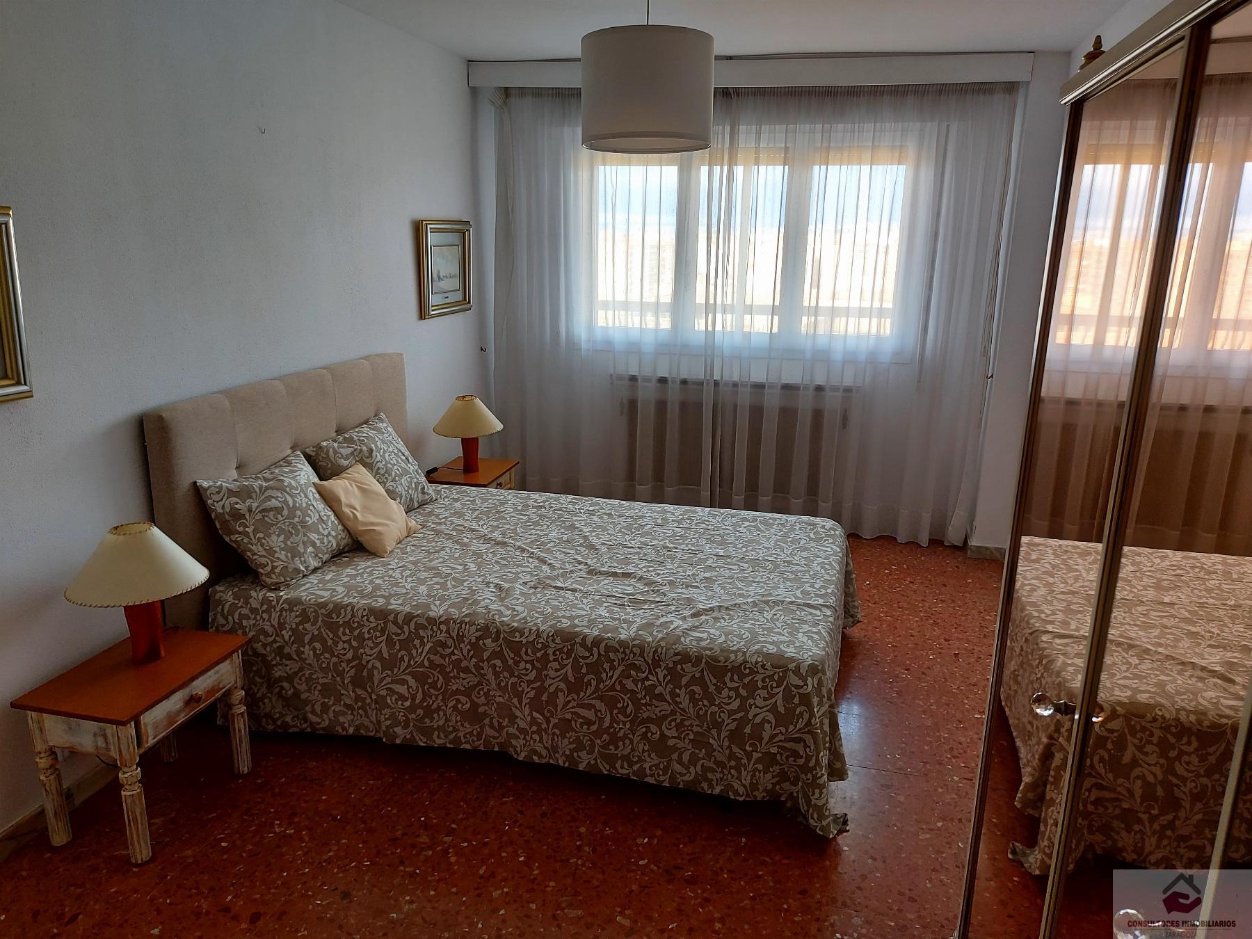 For rent of flat in Zaragoza