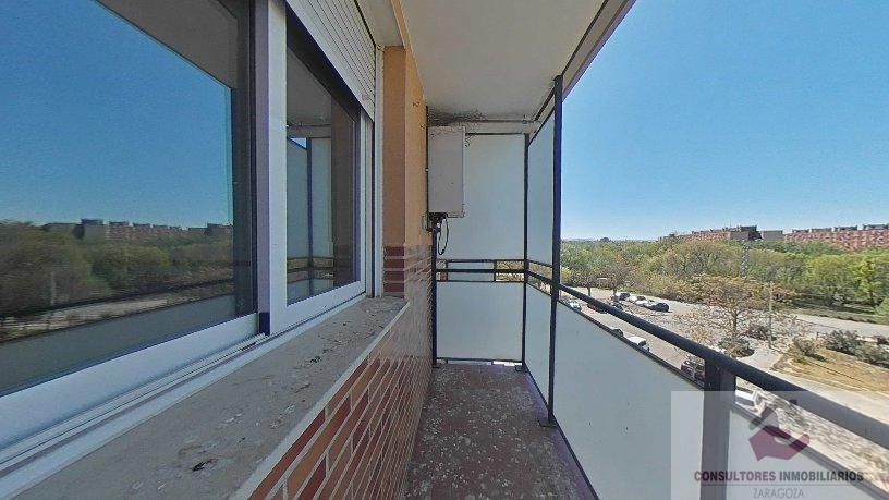 For sale of penthouse in Zaragoza