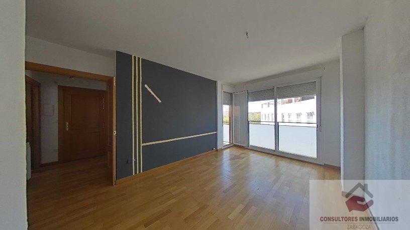 For sale of flat in Zaragoza