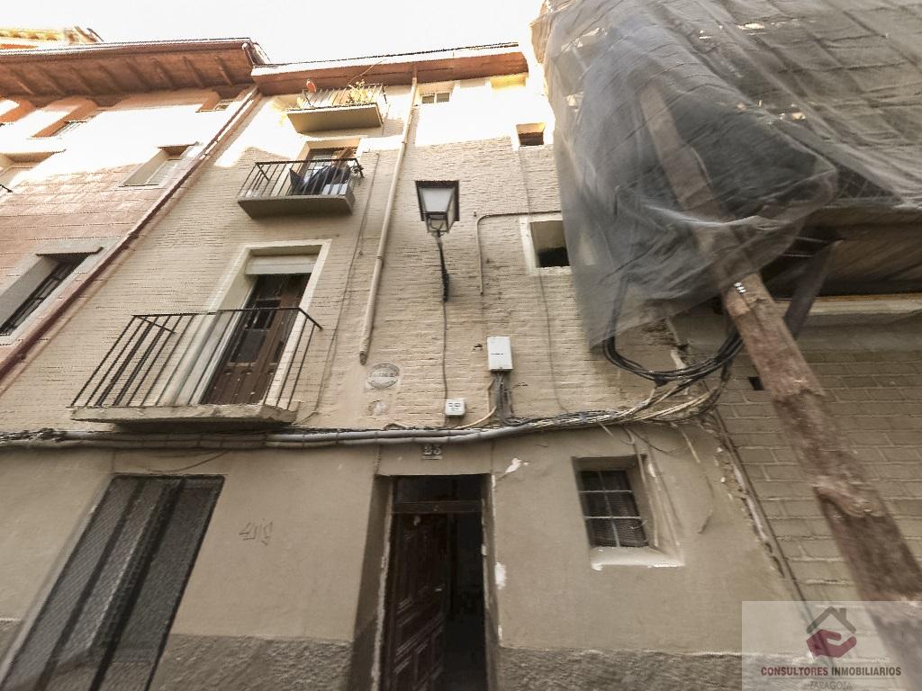 For sale of flat in Zaragoza