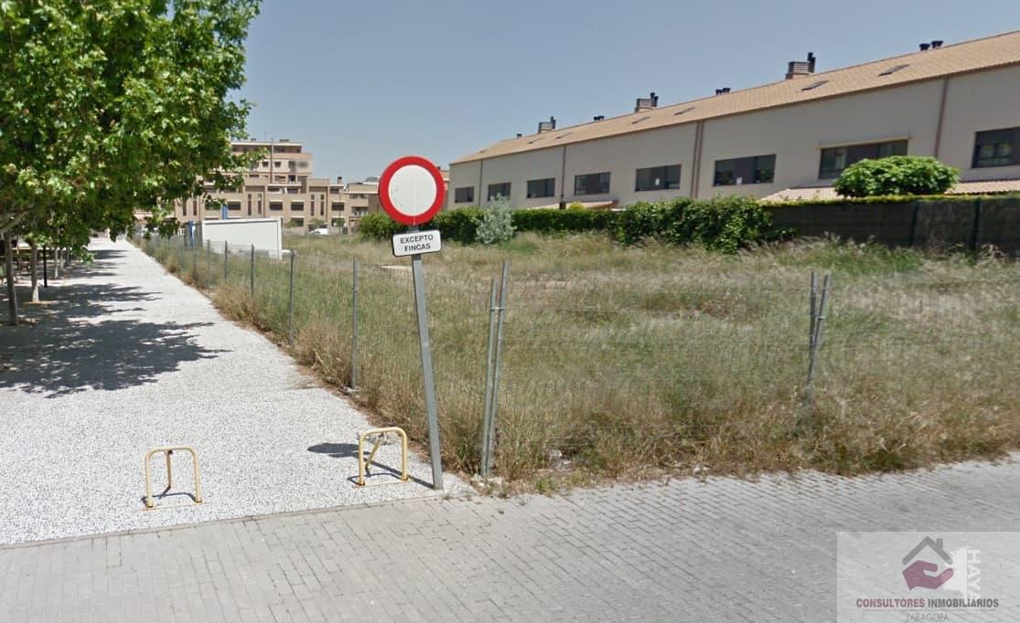 For sale of land in Zaragoza