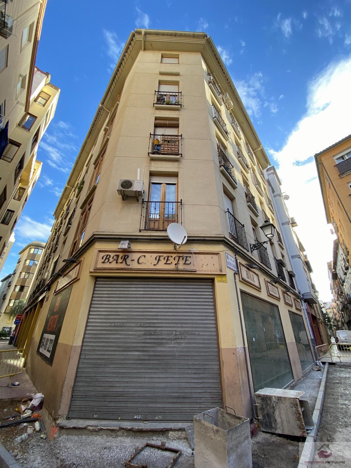 For sale of commercial in Zaragoza