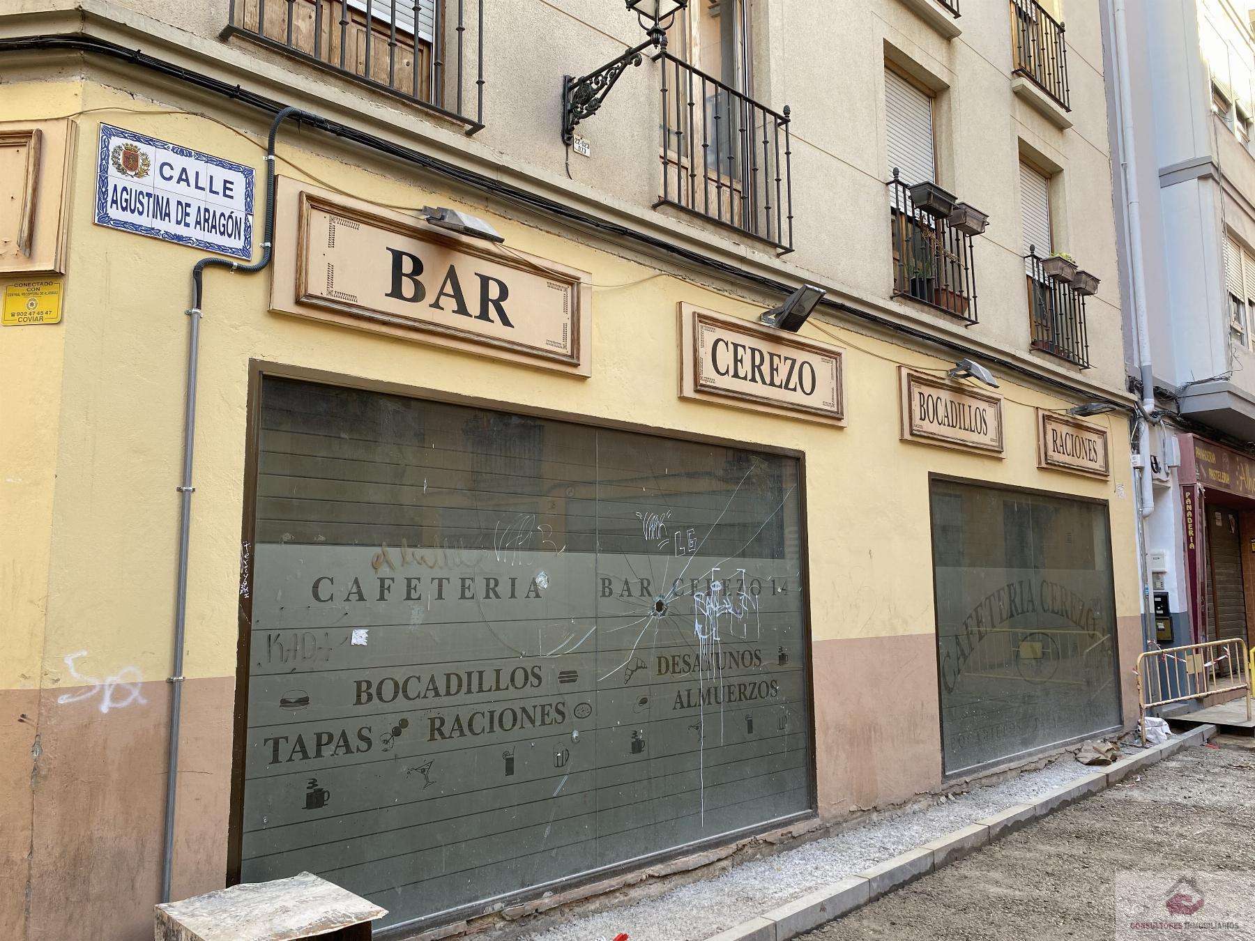 For sale of commercial in Zaragoza