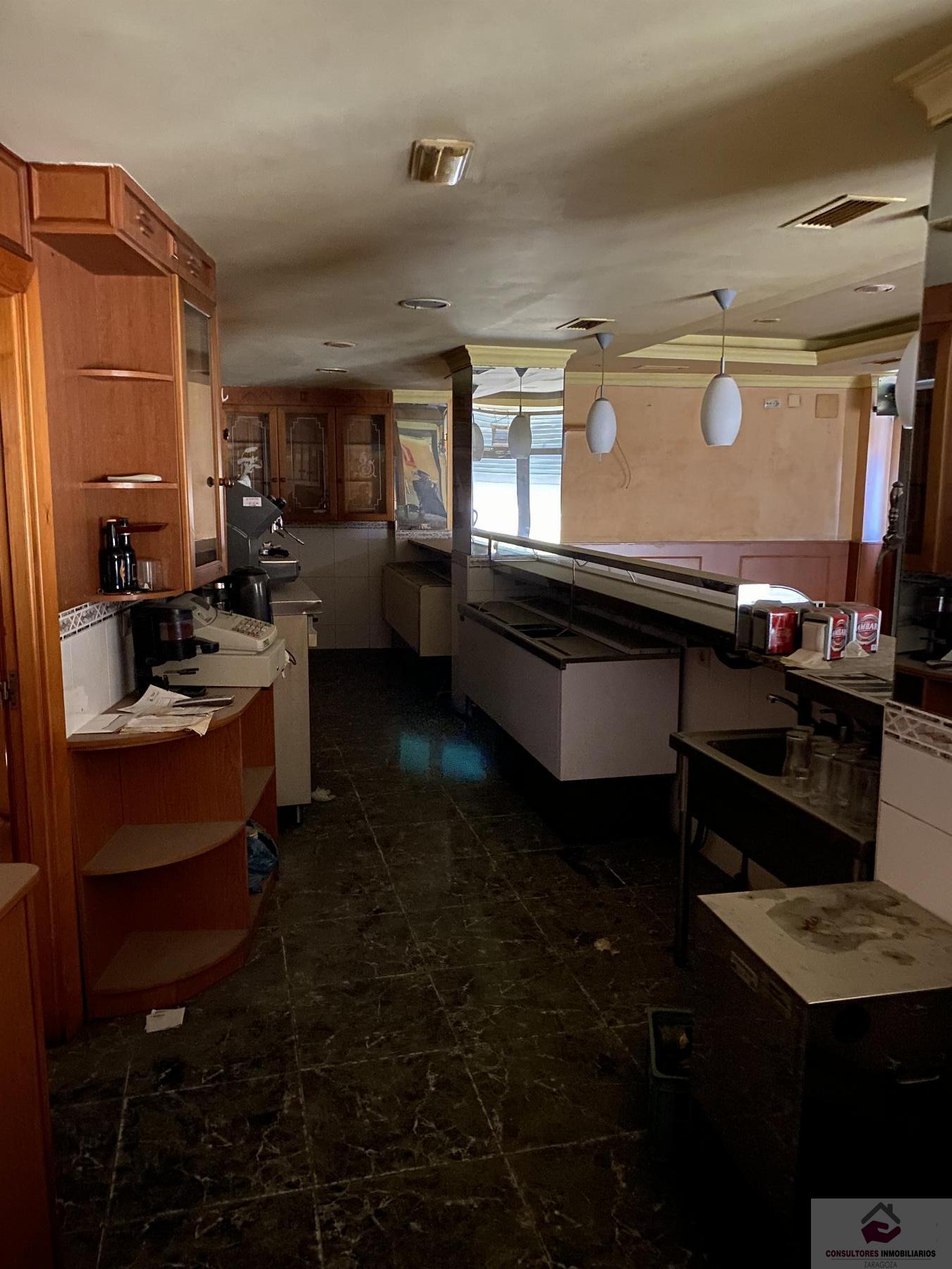 For sale of commercial in Zaragoza