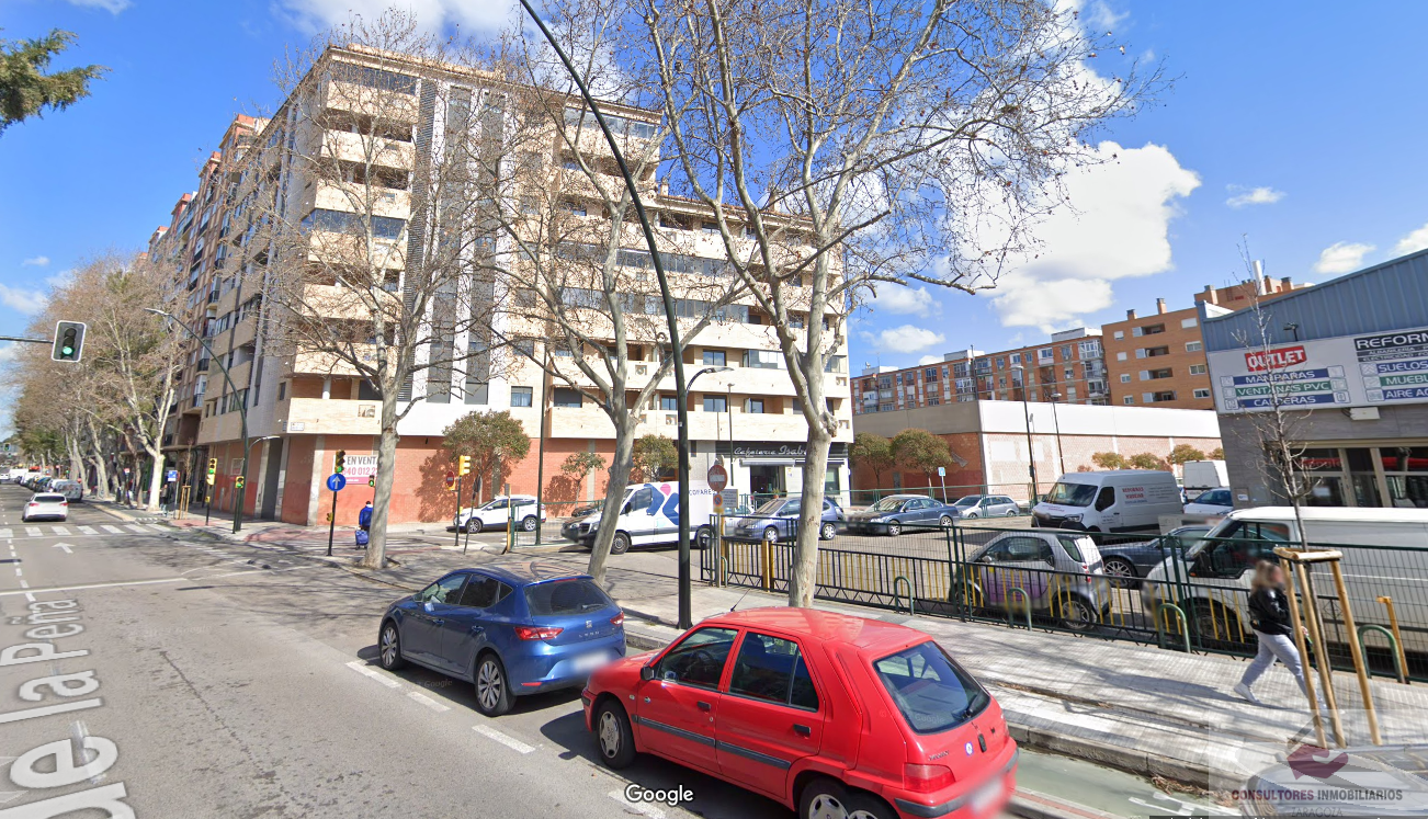 Venta de local comercial en Zaragoza