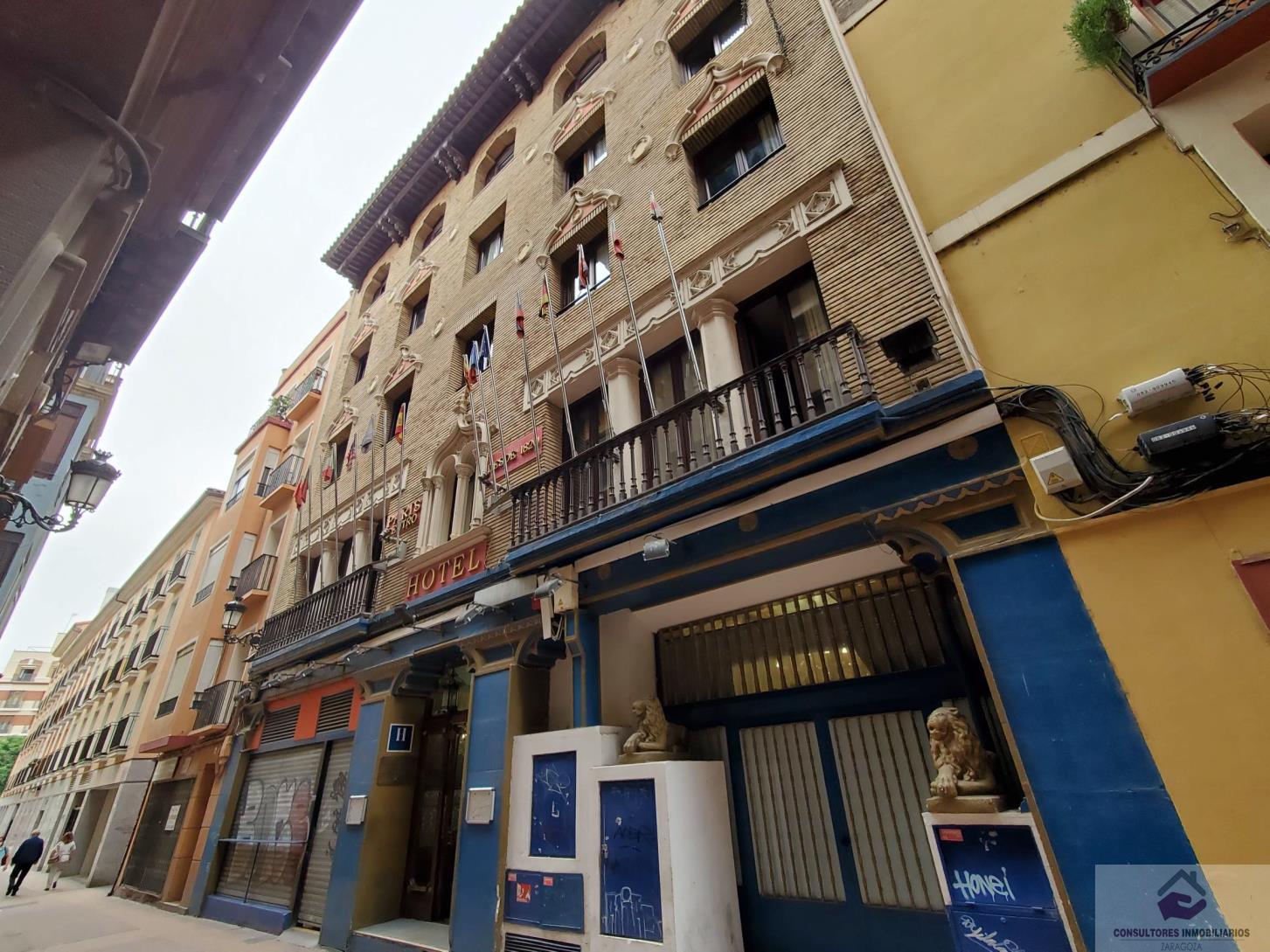 For sale of hotel in Zaragoza