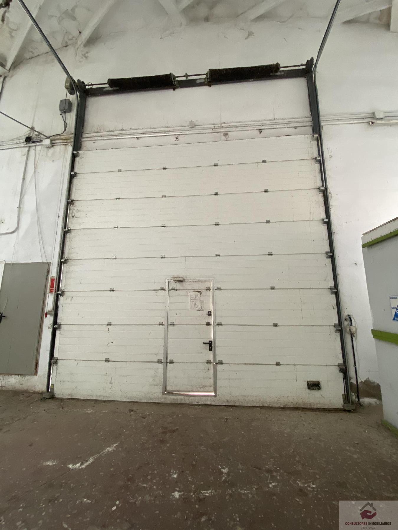 Venta de nave industrial en Zaragoza