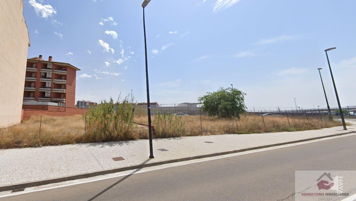 For sale of land in Zaragoza