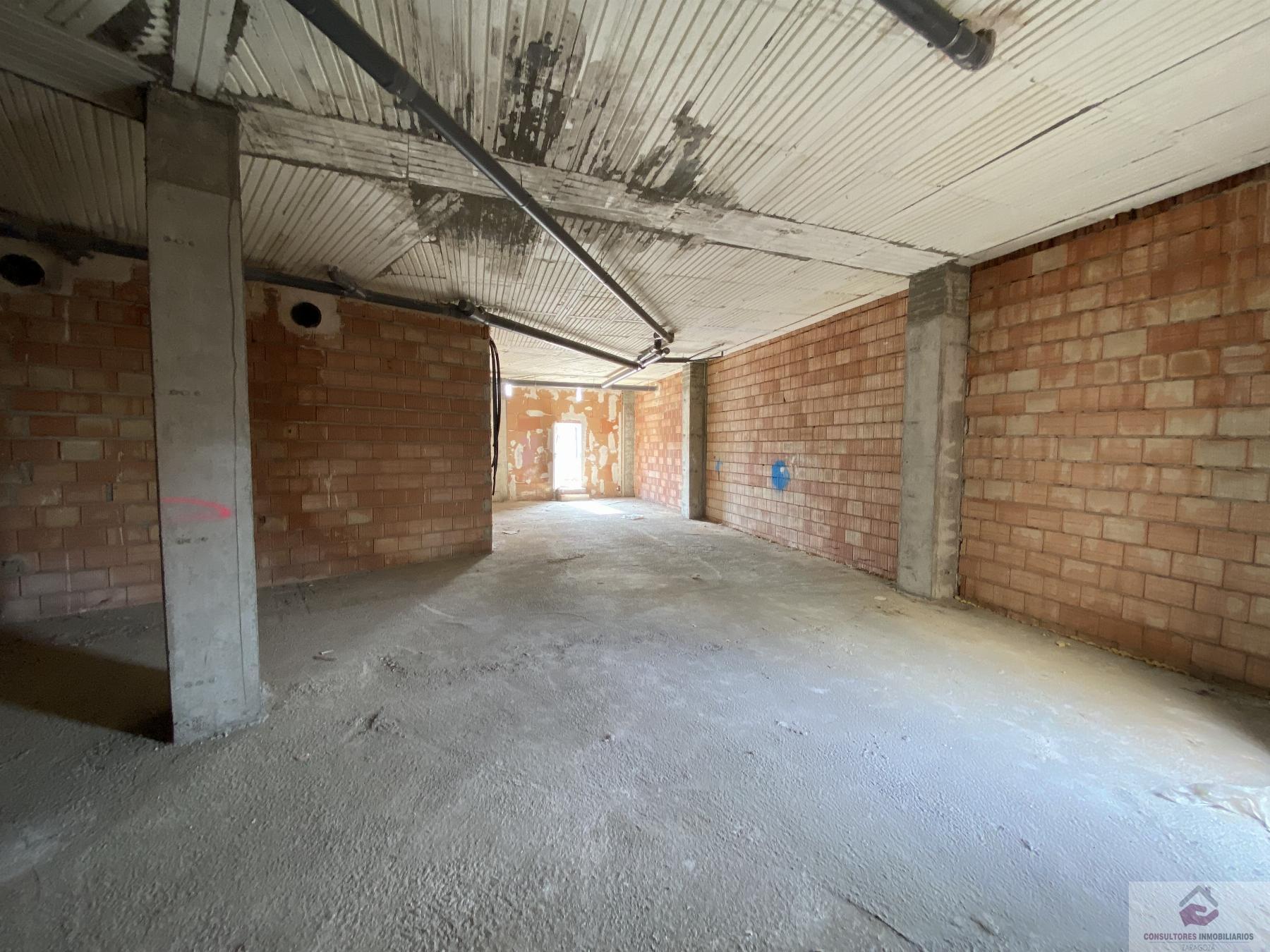 Venta de local comercial en Zaragoza