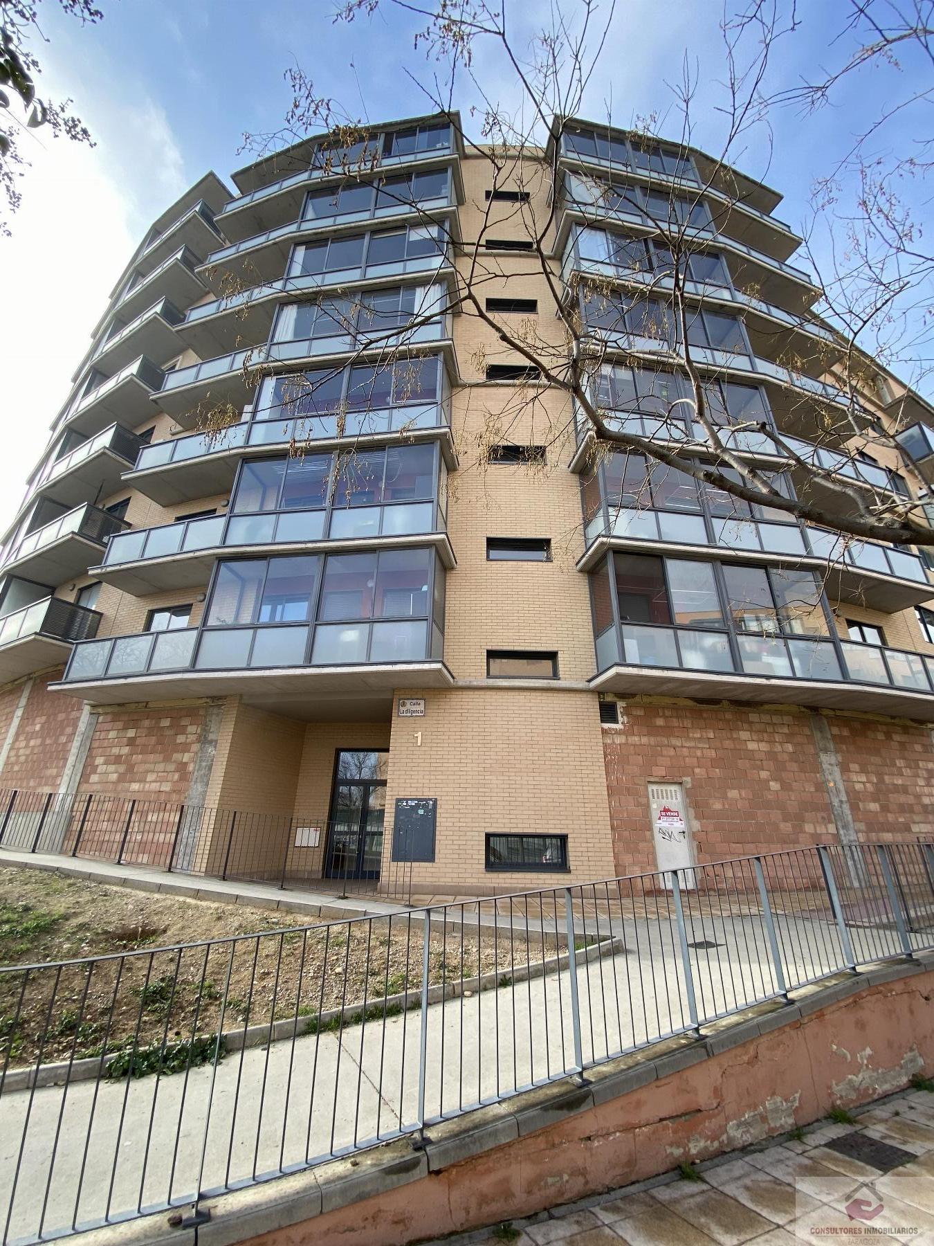 Venta de local comercial en Zaragoza