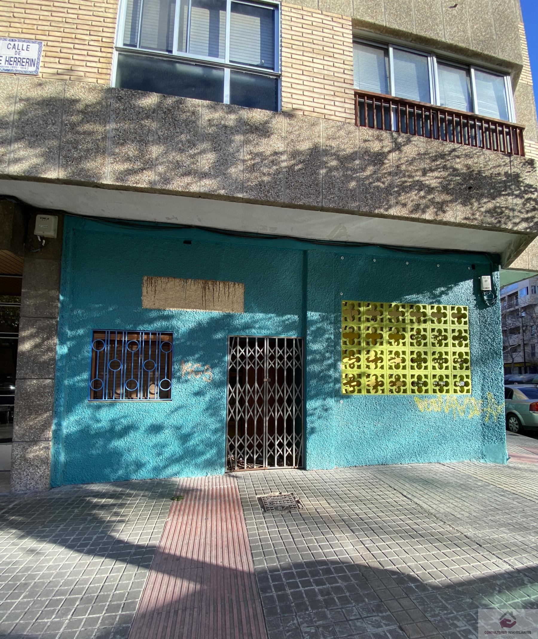 Venta de local comercial en Zaragoza