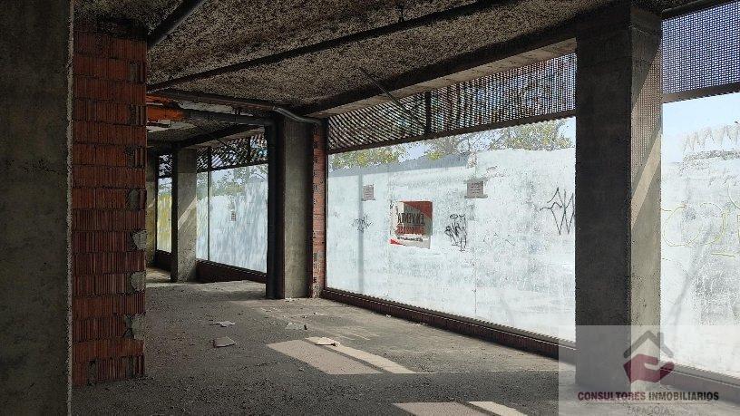 For sale of commercial in Zaragoza