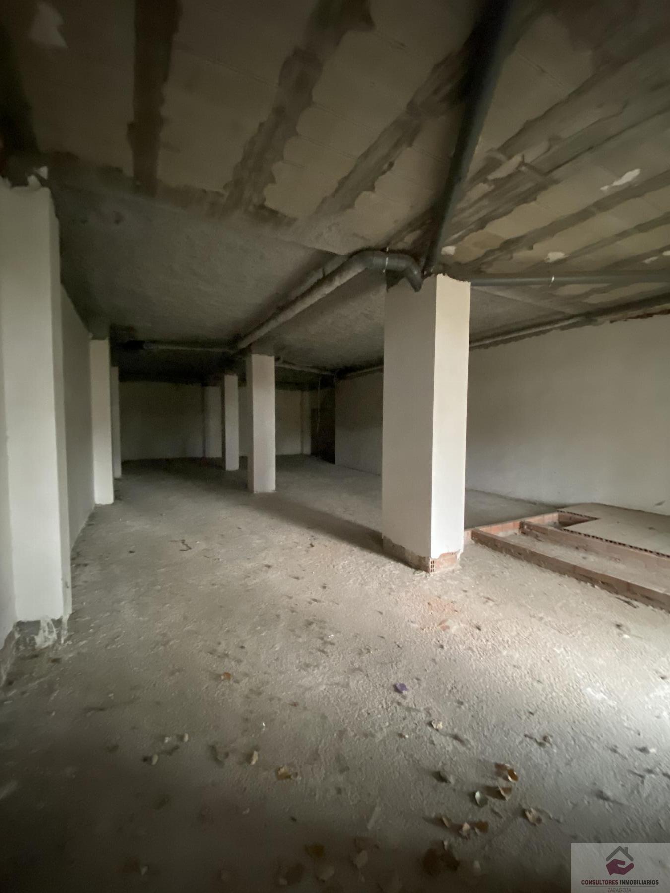 For sale of commercial in Zaragoza