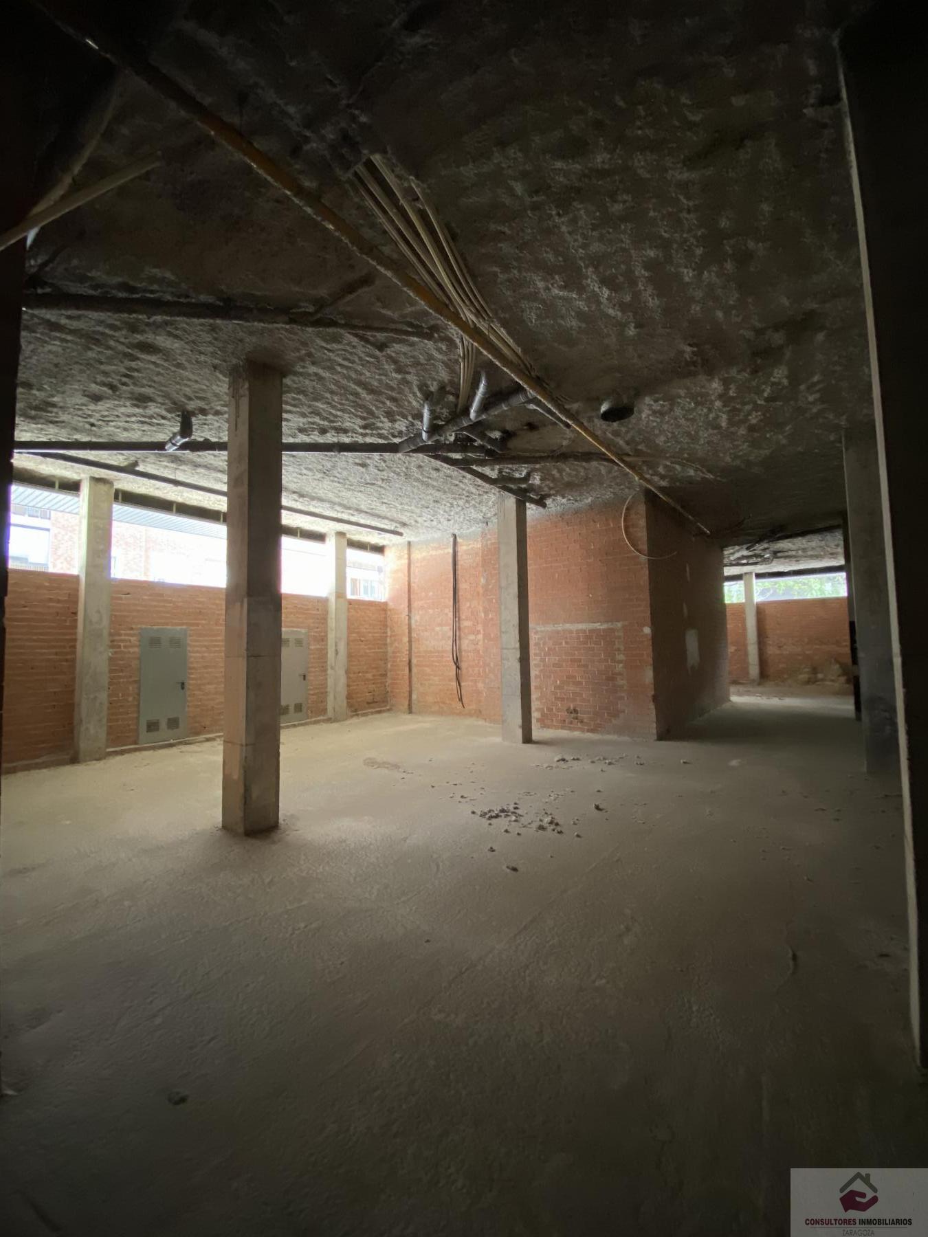 Venta de local comercial en Zaragoza