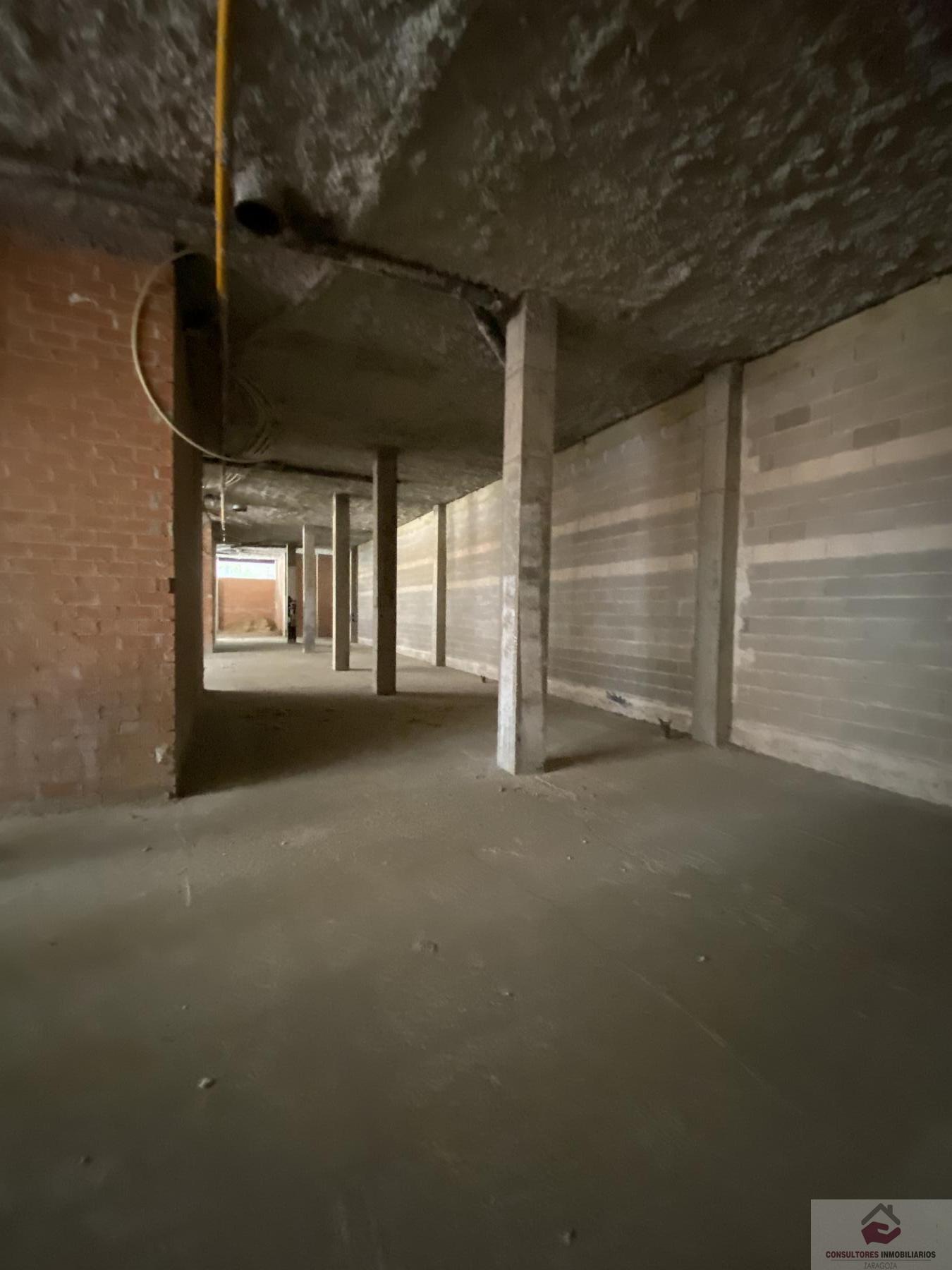 Venta de local comercial en Zaragoza