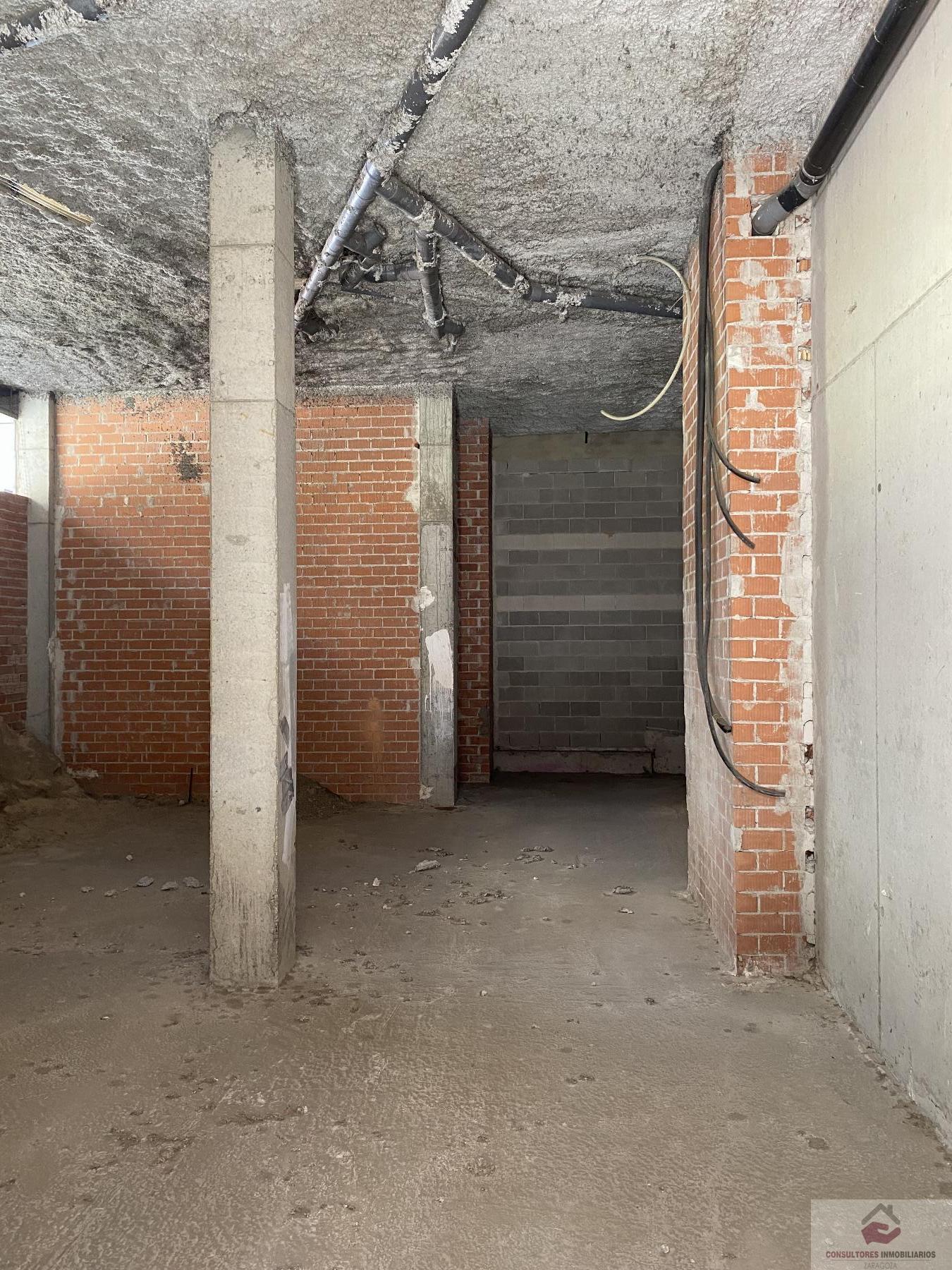Venta de local comercial en Zaragoza