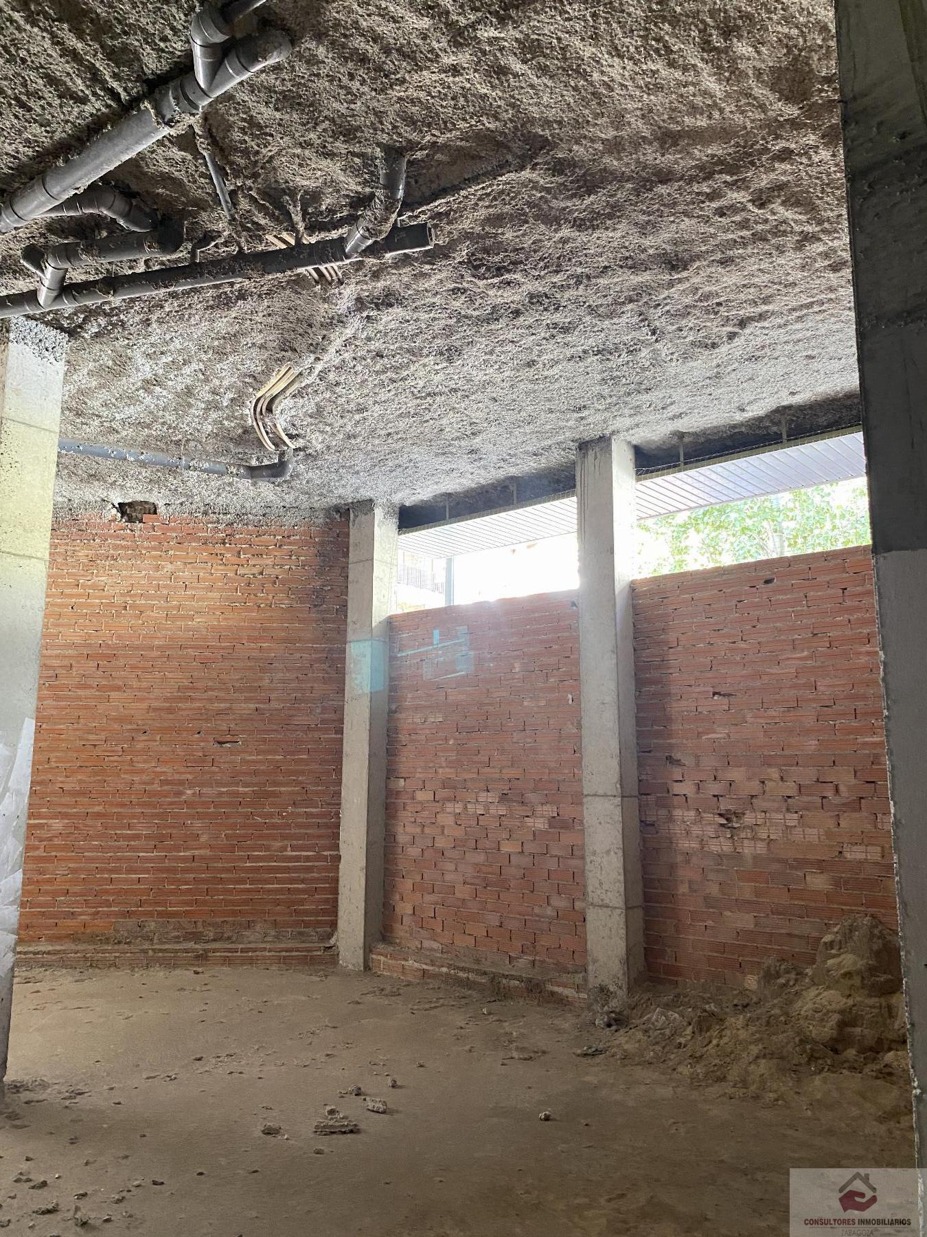 Venta de local comercial en Zaragoza