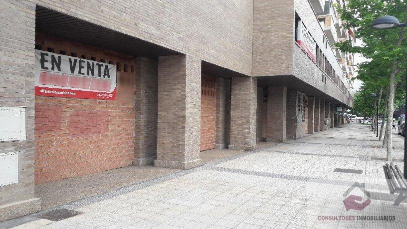 For sale of commercial in Zaragoza