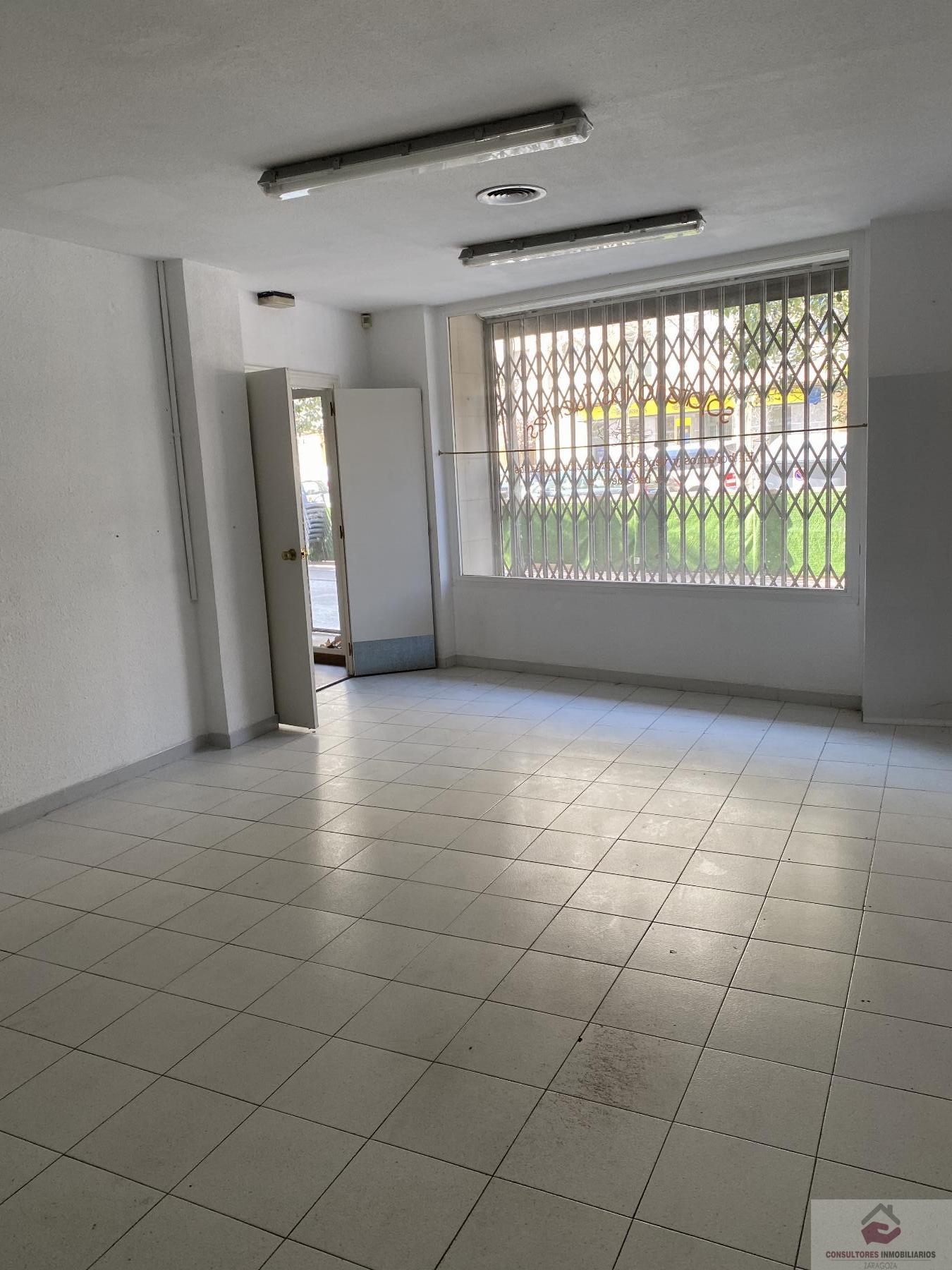 For sale of commercial in Zaragoza