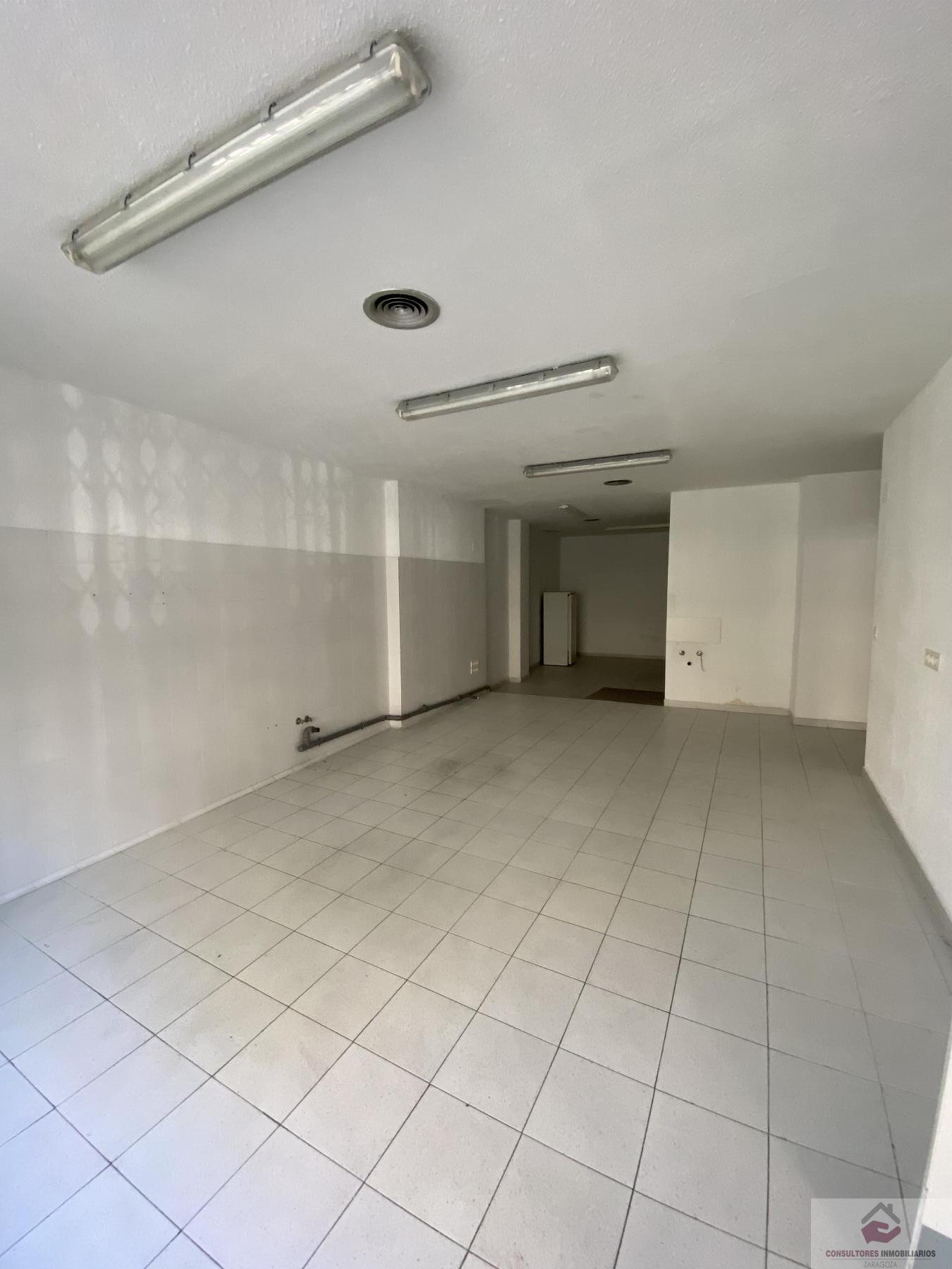 For sale of commercial in Zaragoza