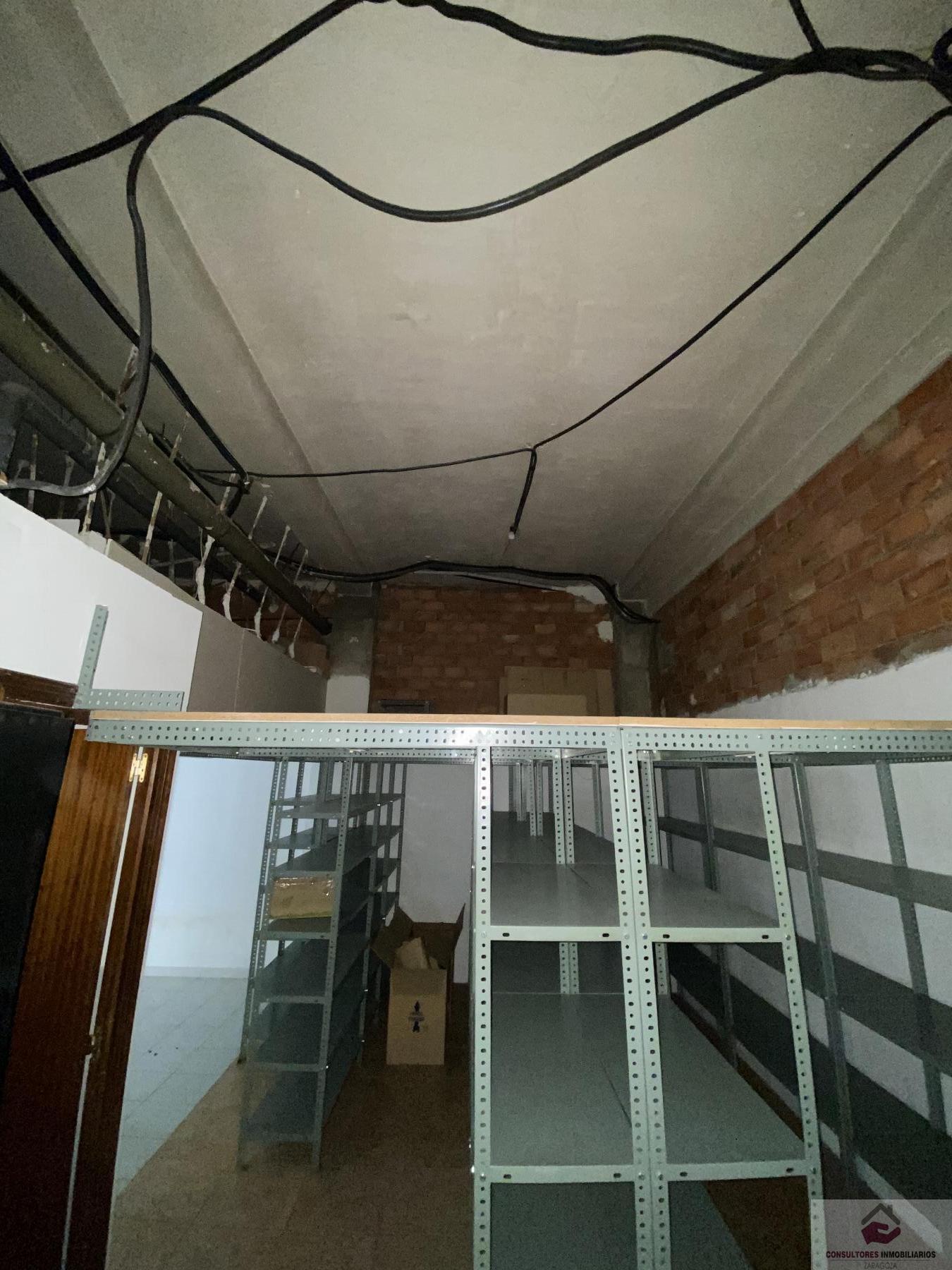 For sale of commercial in Zaragoza