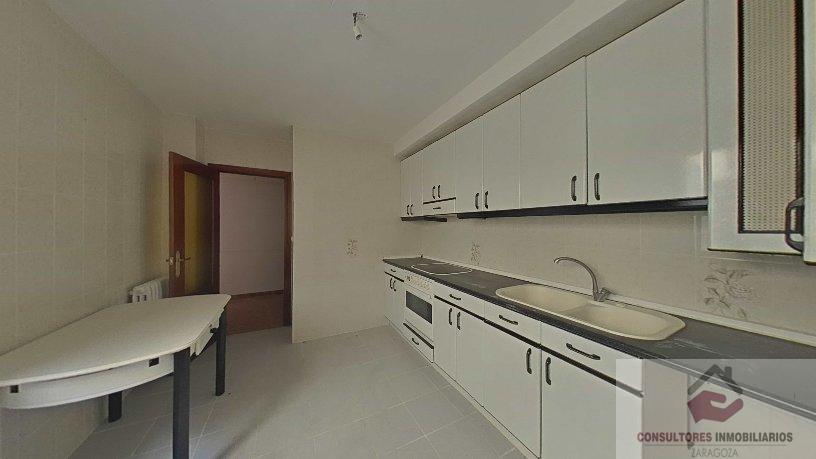 For sale of flat in Zaragoza