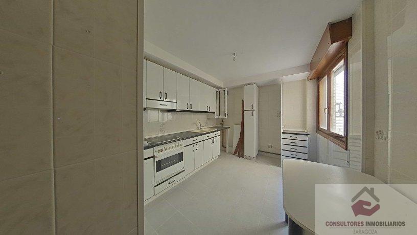 For sale of flat in Zaragoza