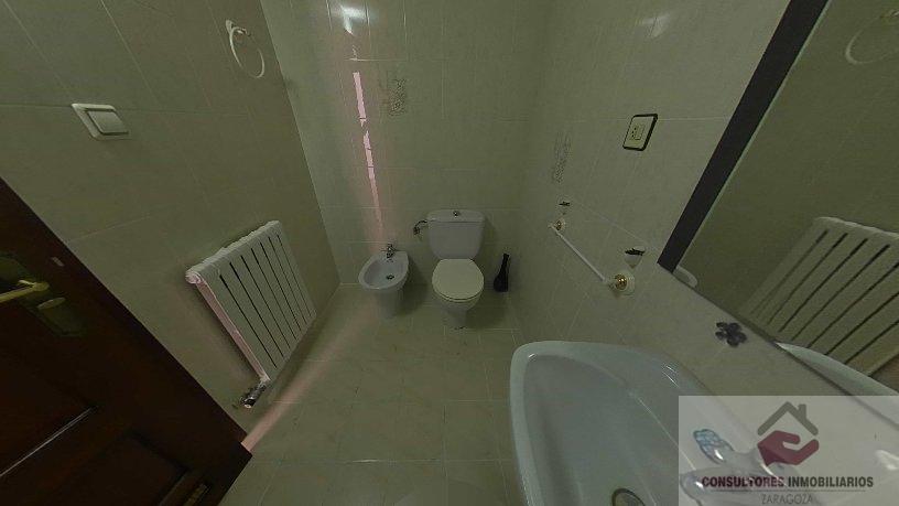 For sale of flat in Zaragoza