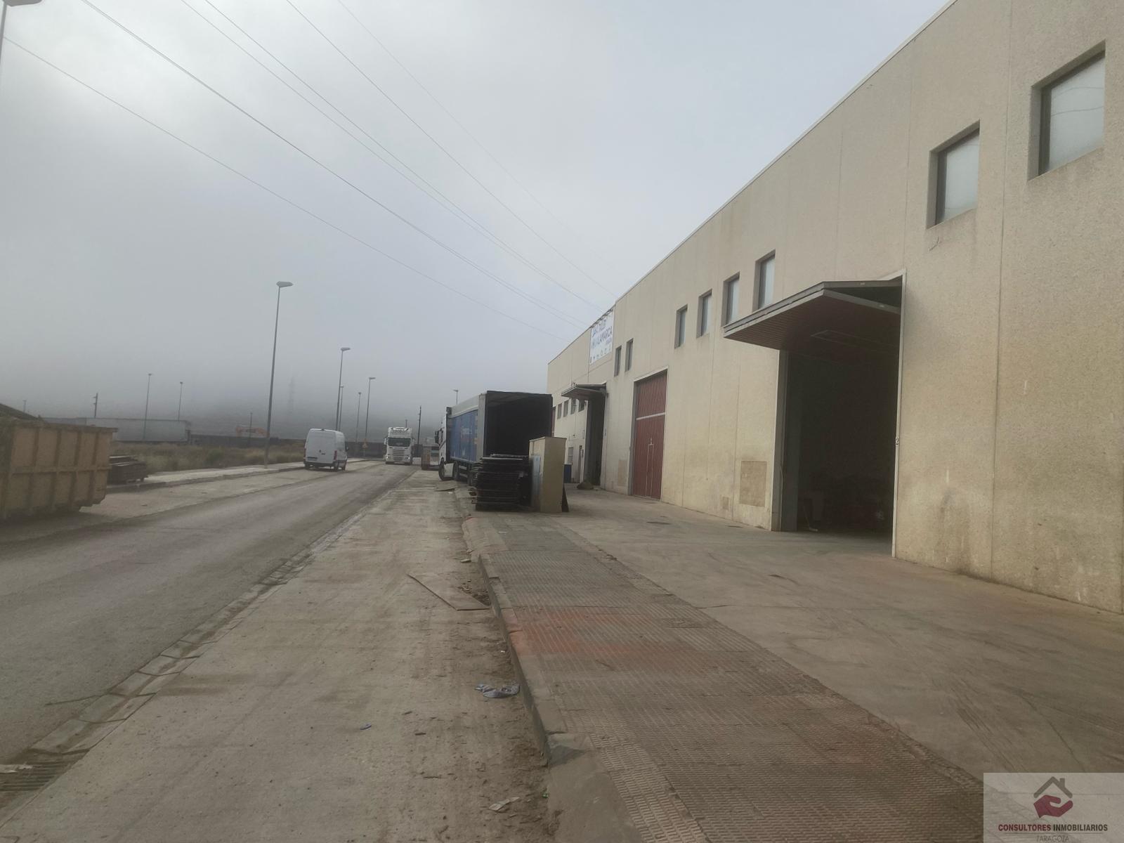 Venta de nave industrial en El Burgo de Ebro