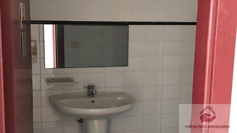 For sale of building in Zaragoza