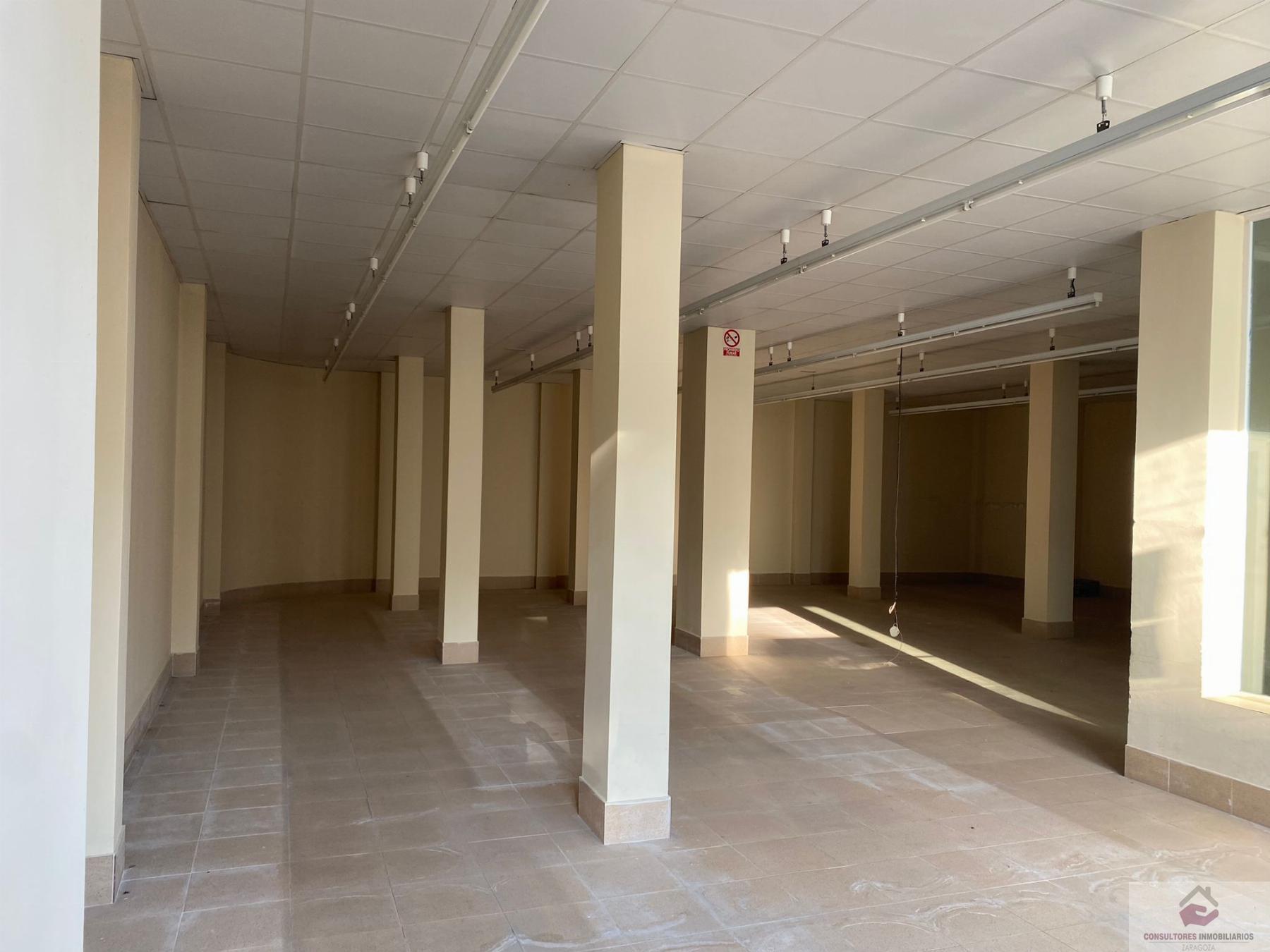 For rent of commercial in Zaragoza