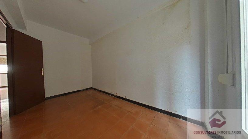 For sale of flat in Zaragoza