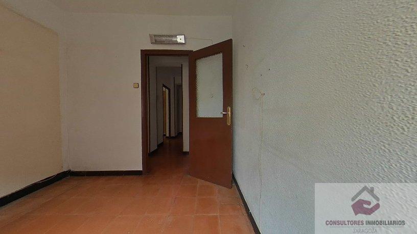 For sale of flat in Zaragoza