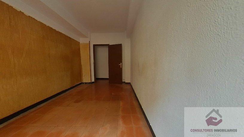 For sale of flat in Zaragoza