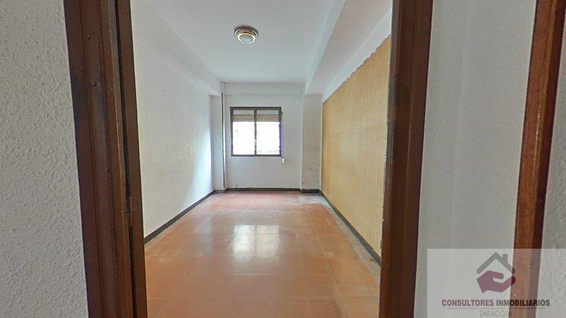 For sale of flat in Zaragoza