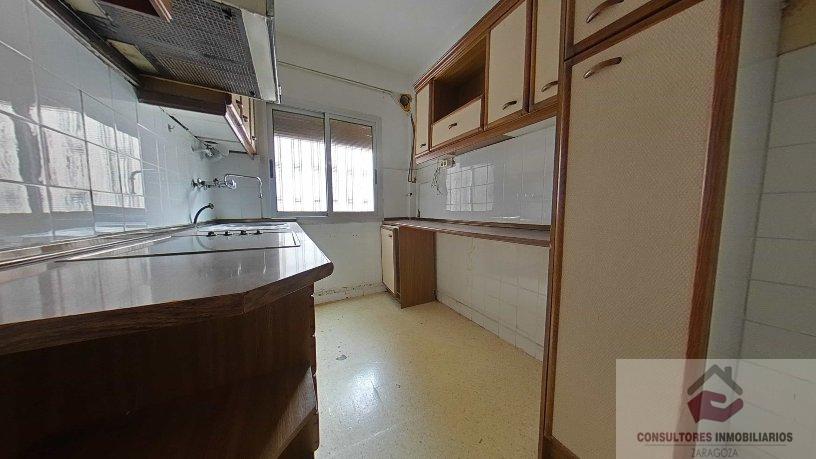 For sale of flat in Zaragoza
