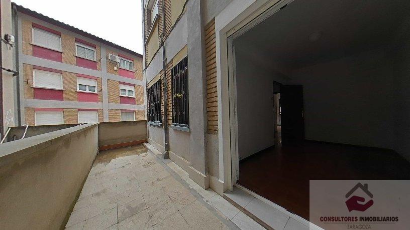 For sale of flat in Zaragoza